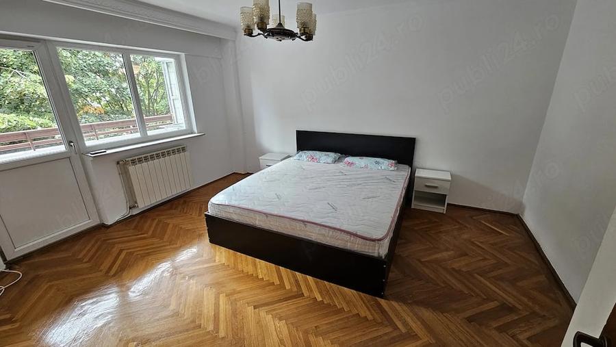 Apartament cu 3 camere decomandat în Nord