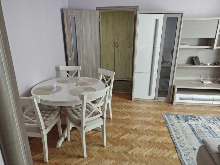 Apartament cu 2 camere semidecomandat în Tăuții-Măgherăuș