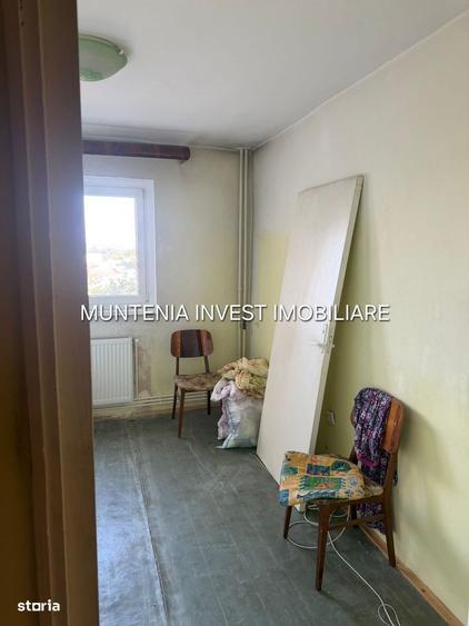 Apartament cu 2 camere semidecomandat, mobilat în Trivale