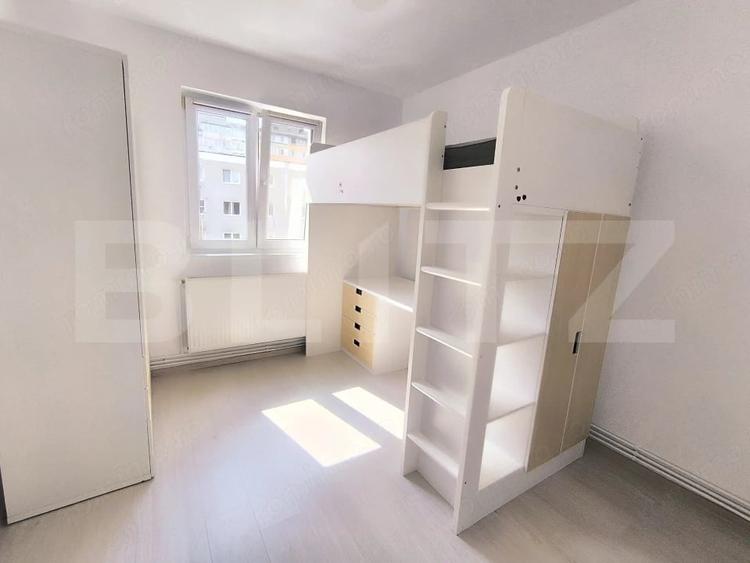 Apartament 2 camere, semidecomandat - Florilor - 1