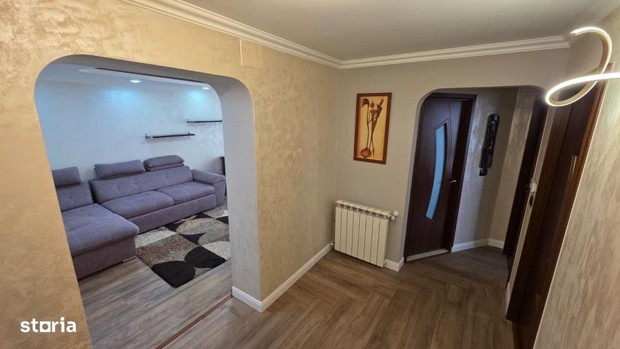 Apartament cu 3 camere decomandat în Central