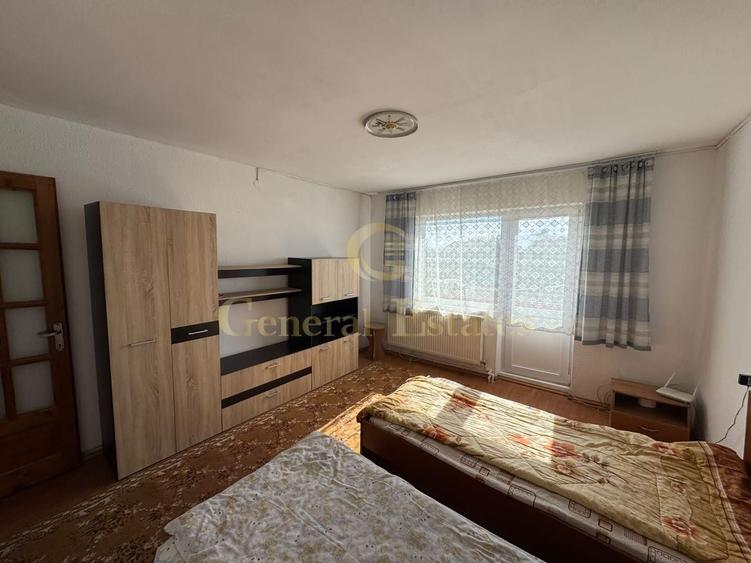 Casă individuală cu 4 camere cu Teren 120 Mp în Stupini