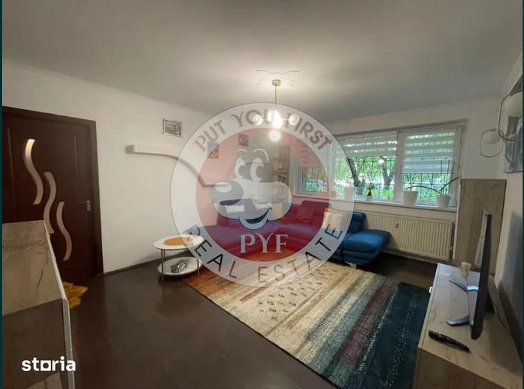 Apartament cu 3 camere decomandat în Drumul Taberei