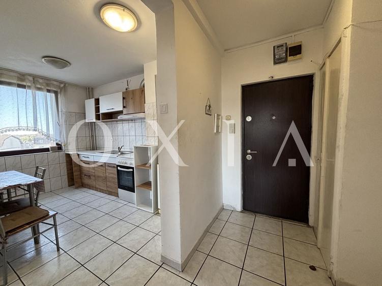 Apartament cu 2 camere semidecomandat, mobilat în Spitalul Județean