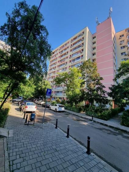 Garsonieră semidecomandată, mobilată în Colentina
