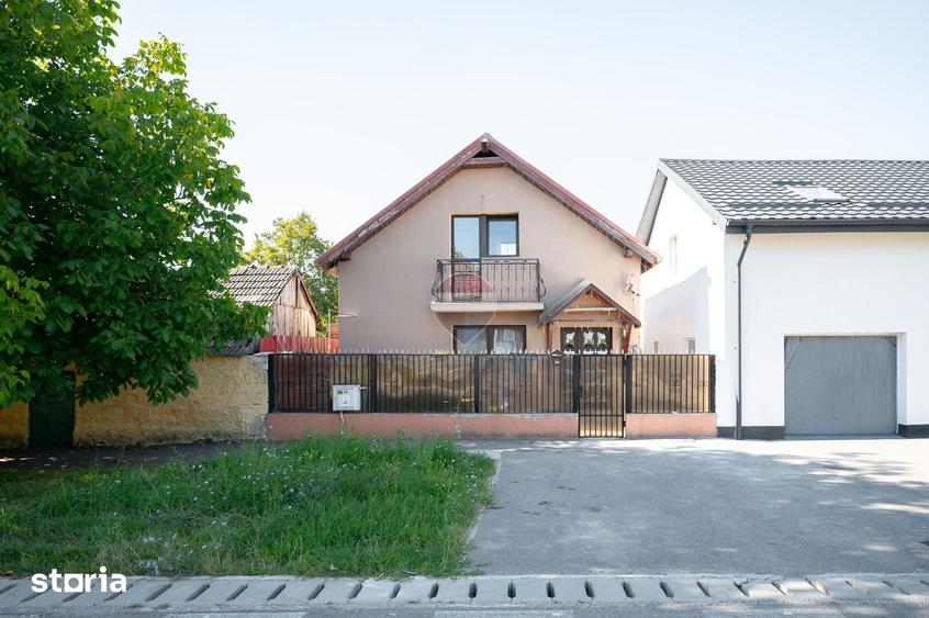 Casă cu 3 camere cu Teren 93 Mp în Sânpetru
