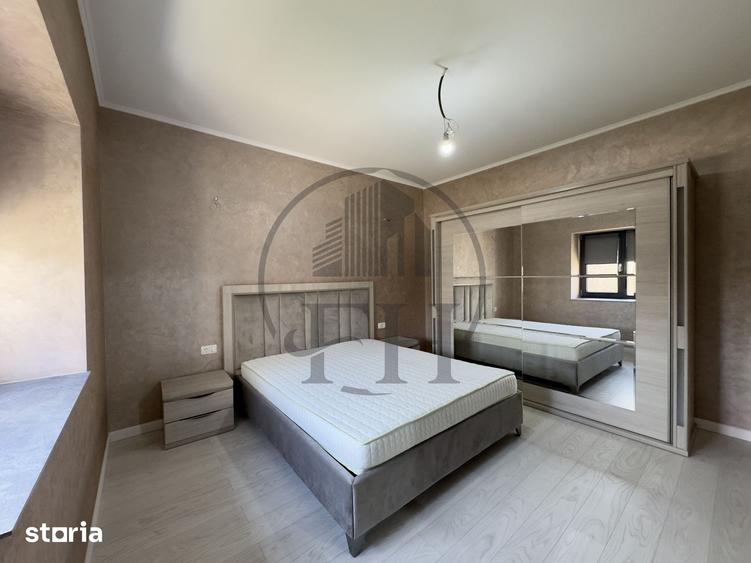 Casă cu 4 camere cu Teren 2561 Mp în Cobadin