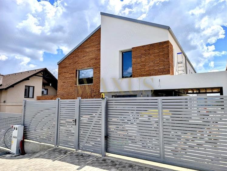 Duplex cu 4 camere cu Canalizare în Gară