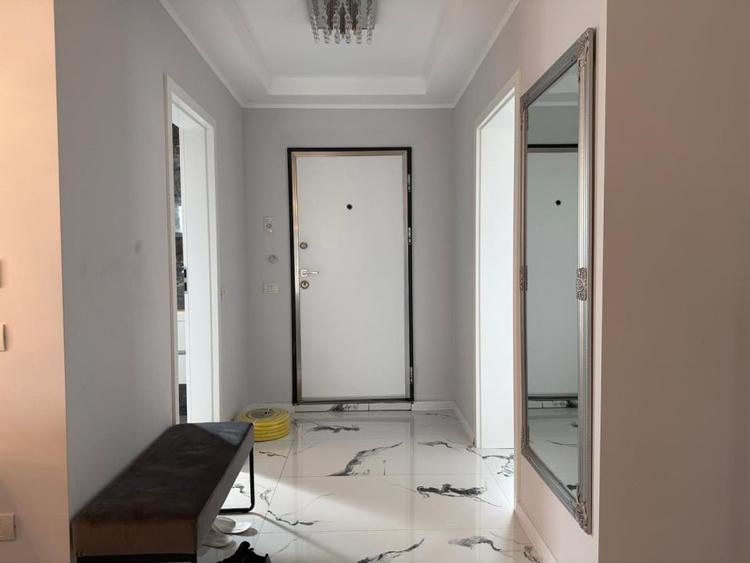 Duplex cu 5 camere cu Canalizare în Moșnița Veche