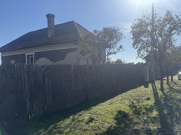 Casă cu 2 camere în Vânători