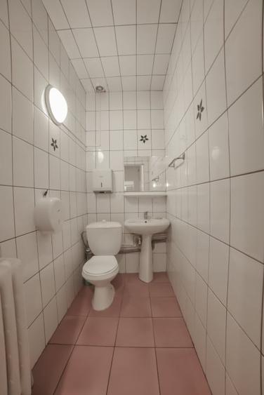Spațiu comercial, de 160 mp, în Vitan Mall