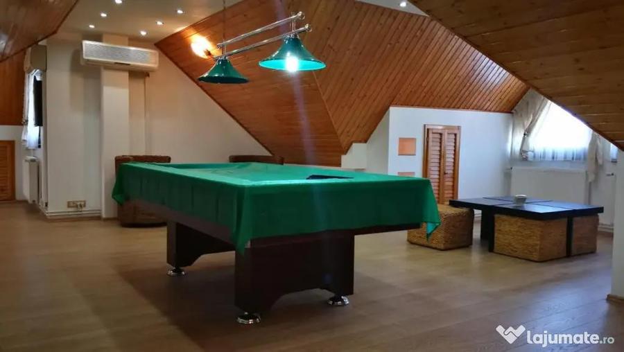 Casă cu 7 camere cu Teren 430 Mp în Florilor