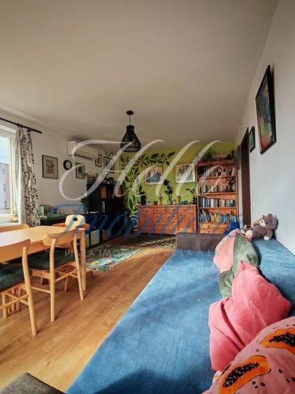 Apartament cu 4 camere decomandat, mobilat în Baciu