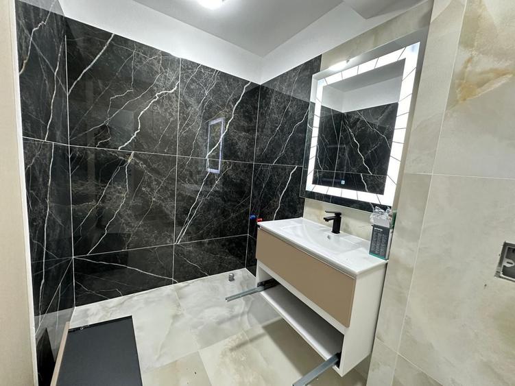 Apartament cu 3 camere decomandat în Năvodari