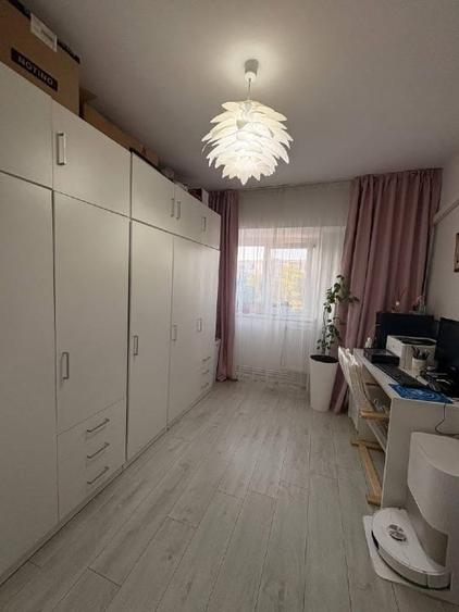Apartament cu 3 camere decomandat, mobilat în Păcurari