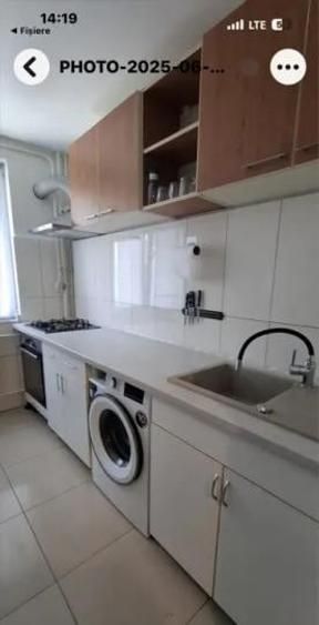 Apartament cu 3 camere semidecomandat, mobilat în Drumul Taberei