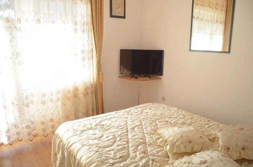 Casă cu 5 camere cu Teren 300 Mp în Central