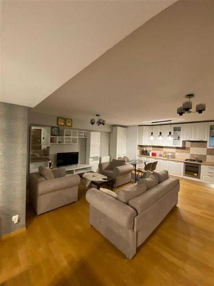 Apartament cu 2 camere semidecomandat, mobilat în Aviației