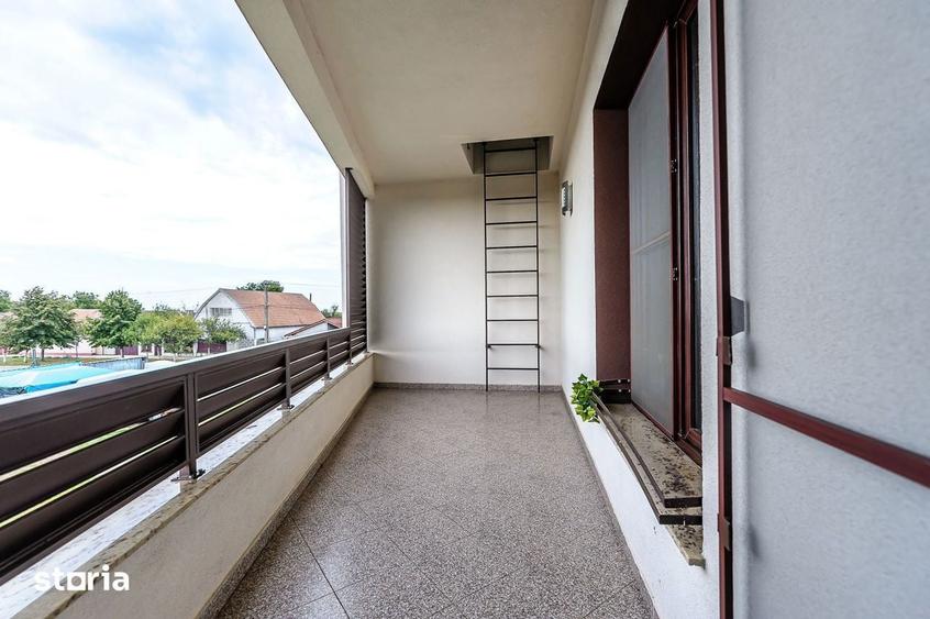 Casă cu 6 camere cu Teren 994 Mp în Zădăreni