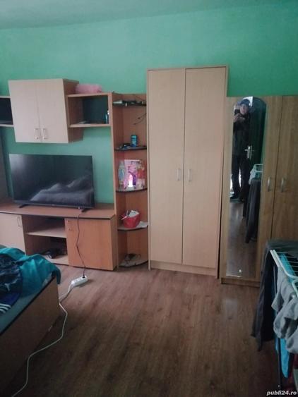 Garsonieră decomandată în Central
