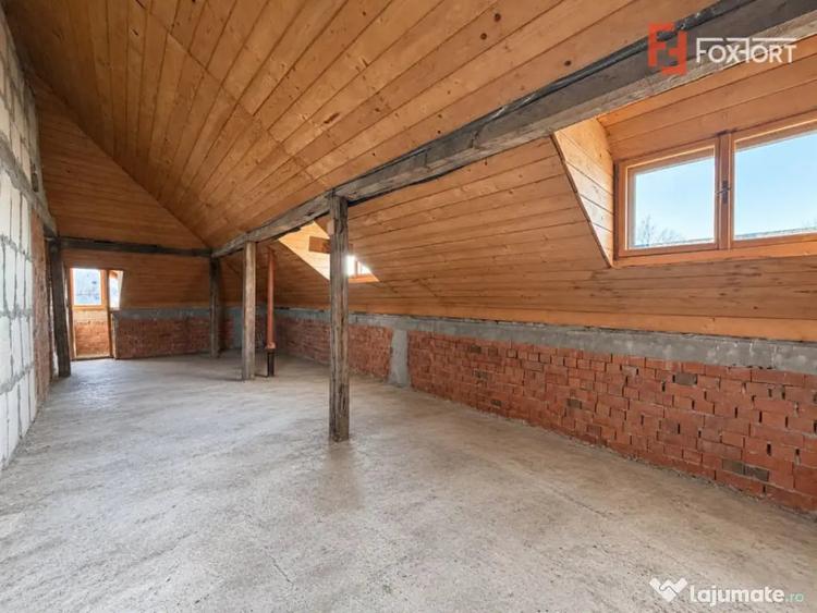 Apartament cu 7 camere decomandat în Olimpia-Stadion