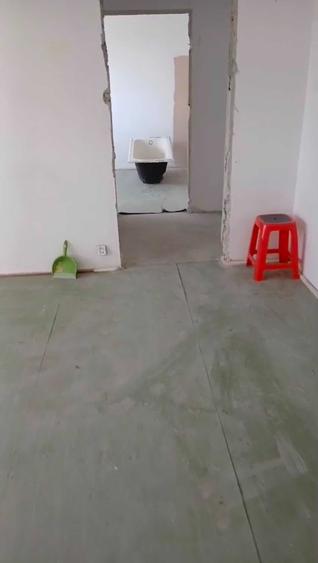 Apartament cu 2 camere decomandat în Uverturii