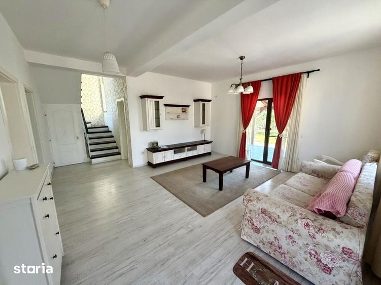 Casă cu 5 camere cu Teren 705 Mp în Giroc