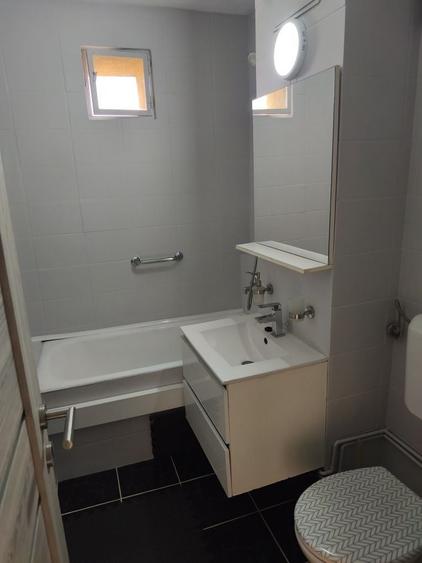 Apartament cu 2 camere decomandat în Bucovina