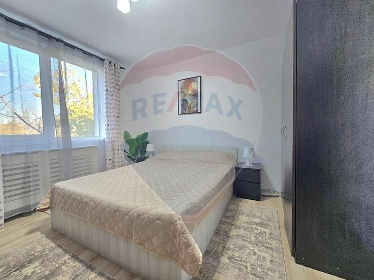 Apartament cu 2 camere semidecomandat, mobilat în City Park Mall