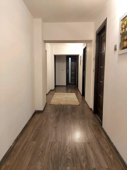 Apartament cu 4 camere decomandat în Ultracentral