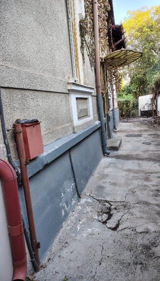 Casă cu 4 camere cu Canalizare în Cișmigiu