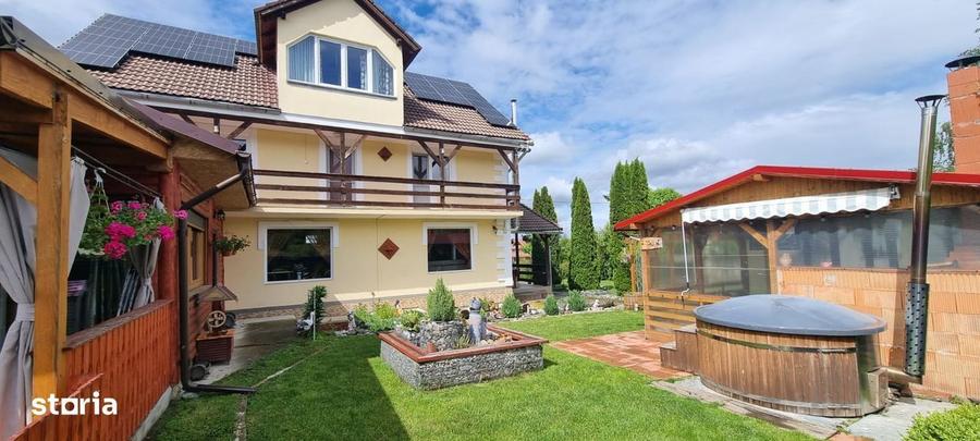 Casă cu 4 camere cu Teren 1200 Mp în Viștișoara