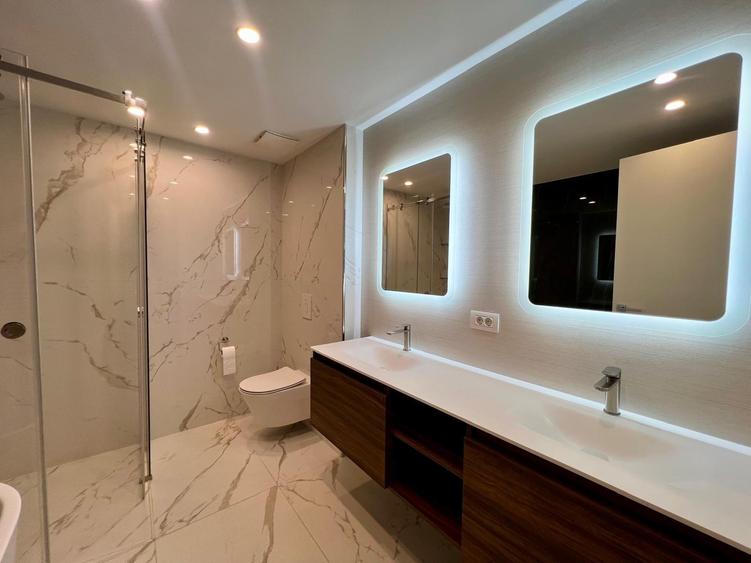 Apartament cu 4 camere decomandat, mobilat în P-ța Dorobanți