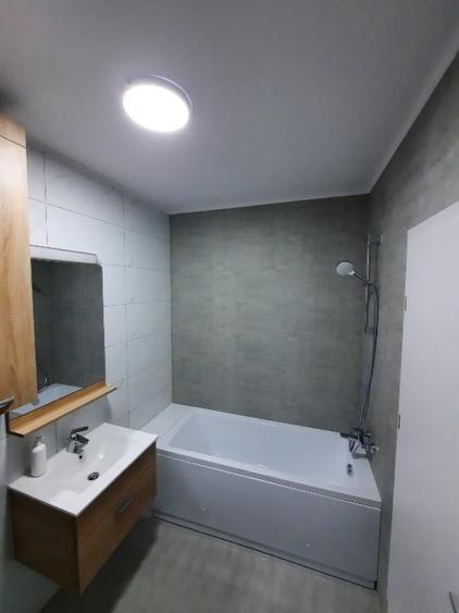 Apartament cu 2 camere nedecomandat, mobilat în Tomis Nord