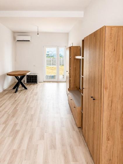 Apartament cu 3 camere decomandat în Moșnița Veche