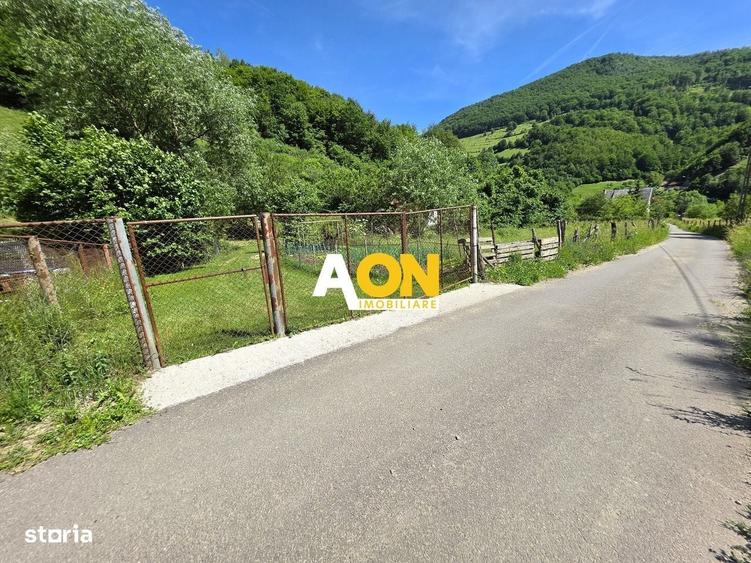 Casă cu 3 camere în Lunca Meteșului