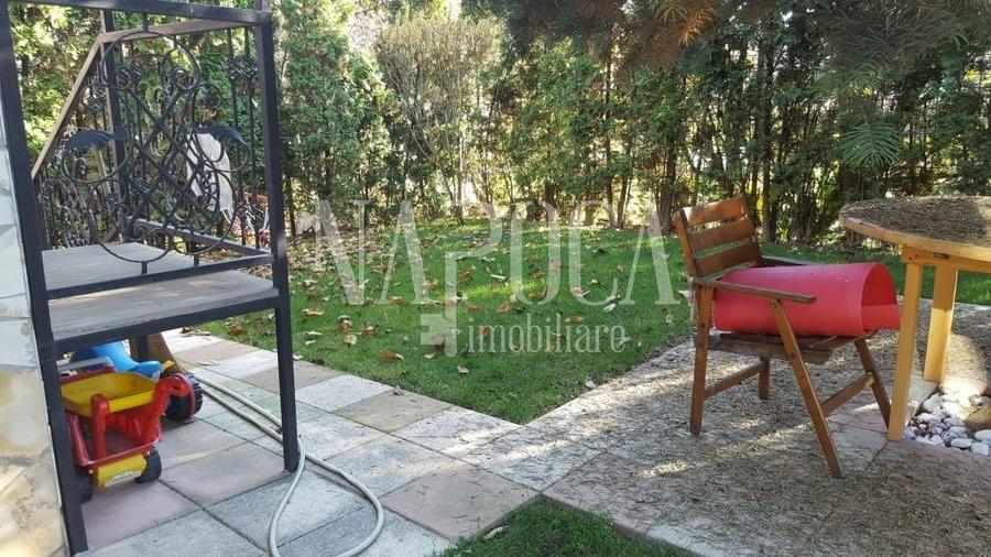 Casă individuală cu 5 camere cu Canalizare în Andrei Mureșanu