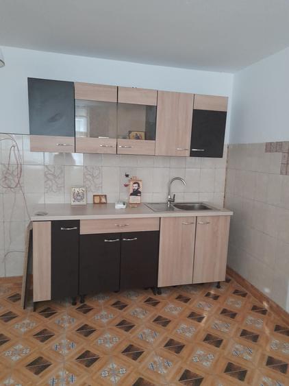 Casă cu 4 camere în Brânceni