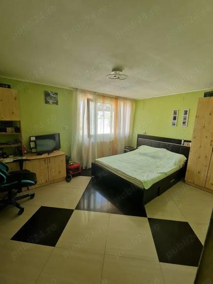 Casă cu 4 camere cu Teren 1316 Mp în Chiscani