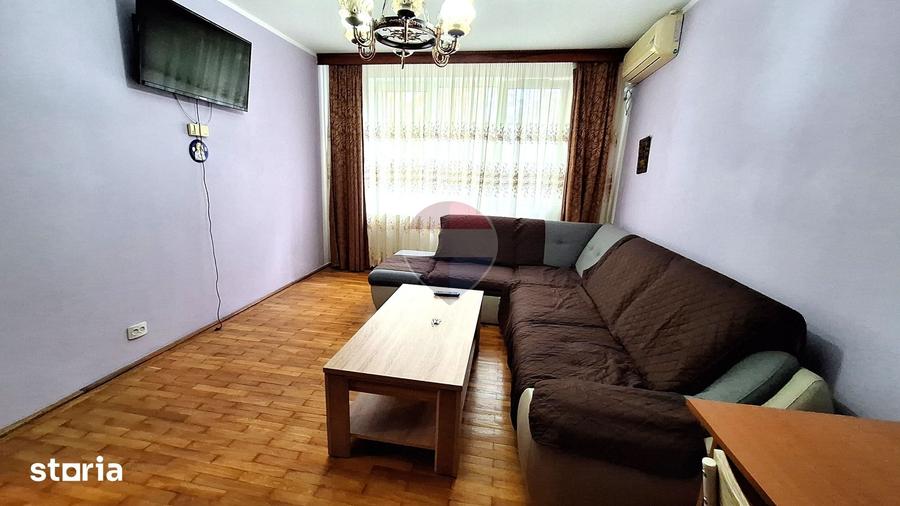Apartament cu 2 camere decomandat în Titan