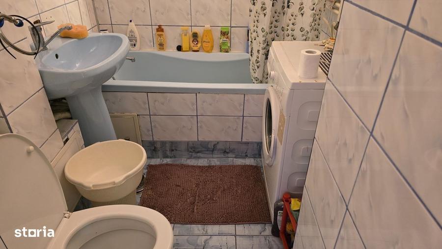 Vand apartament 3 camere semidecomandat in Deva, Micro 15, etaj 3, - 7