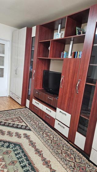 Apartament cu 2 camere decomandat în Vest