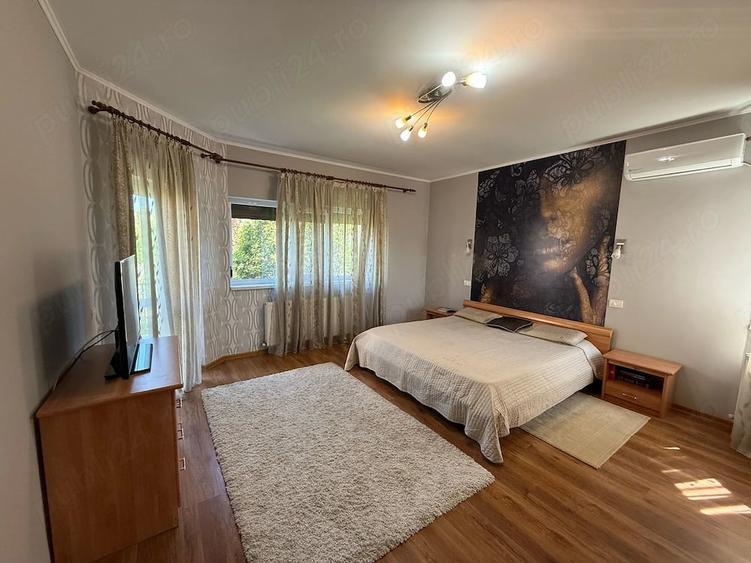 Casă cu 5 camere cu Teren 1000 Mp în Titan
