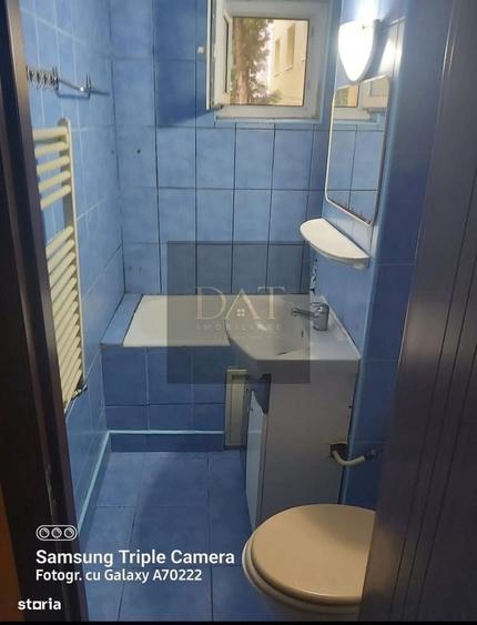 Apartament cu 3 camere semidecomandat în Central