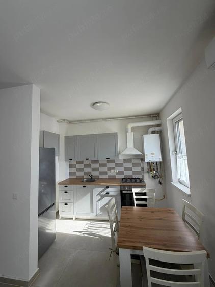 Apartament cu 2 camere decomandat în Dumbrăvița