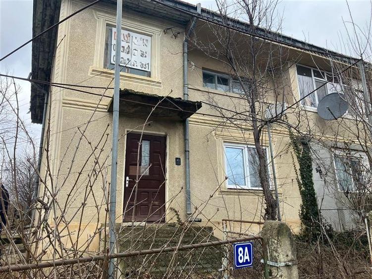 Casă cu 5 camere cu Teren 931 Mp în Movileni