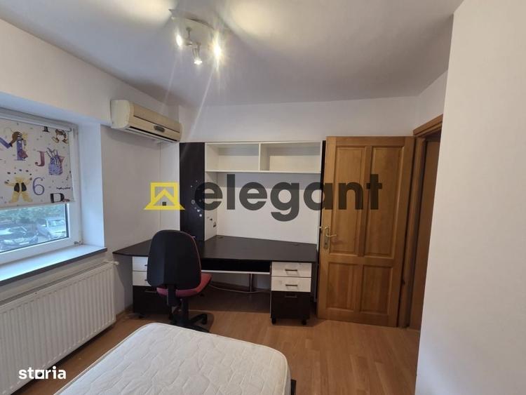 Apartament cu 4 camere decomandat în Sărari