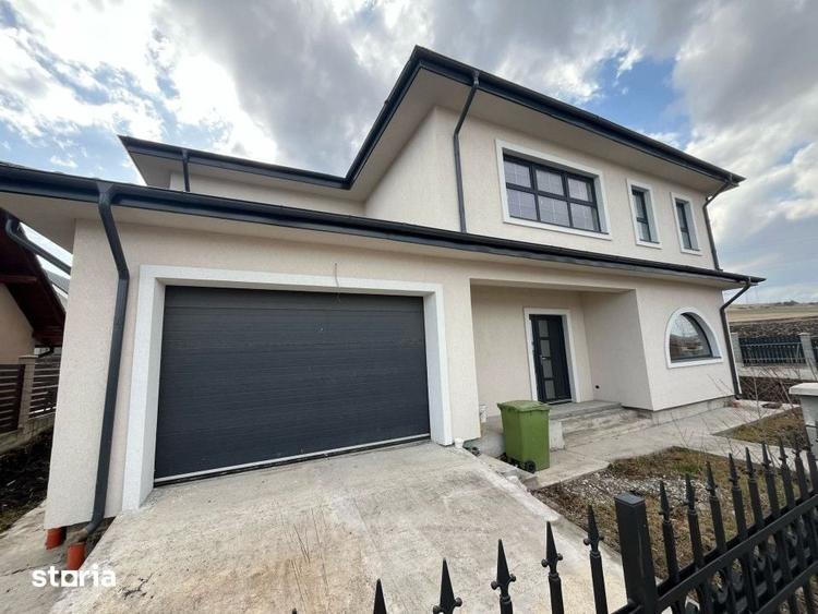 Casă cu 5 camere cu Teren 500 Mp în Gheorgheni