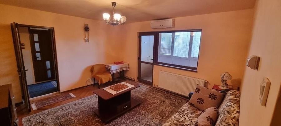 Apartament cu 2 camere semidecomandat în Șag