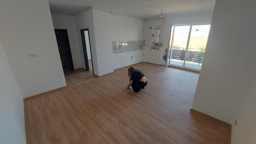 Apartament cu 3 camere decomandat în Sântandrei